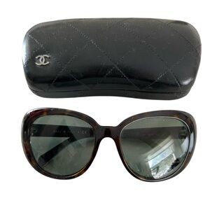 Chanel CH5151 Sunglasses Brown Tortoise with Crystals & Hard Case